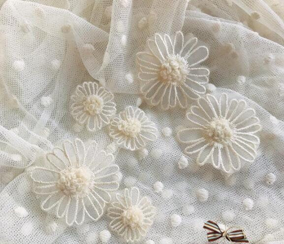 Cream white color daisy patch, applique,for 5 pcs